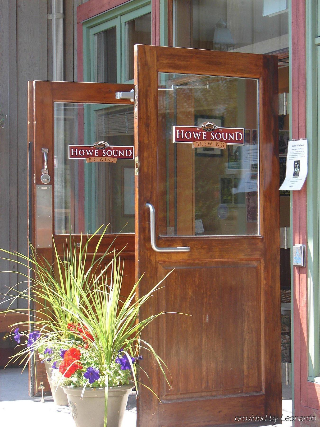 Howe Sound Inn & Brewing Company Сквомиш Экстерьер фото